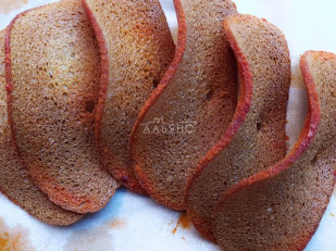 Японские снеки и крекеры: Ресторанные гренки с беконом