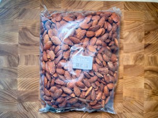 Японские снеки и крекеры: Миндаль ж/с со вкусом 