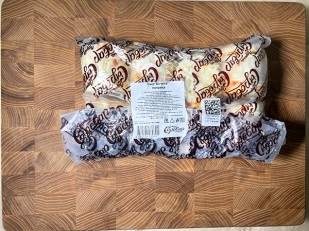 Сыр 60 гр ГОРНЫЙ СЫРОВАР (Балыковый копчёный): Сыр 1 кг ГОРНЫЙ СЫРОВАР (Бочата паприка)